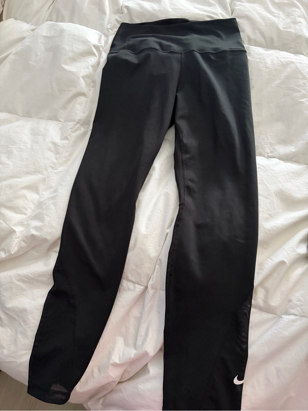 Nike Black High-Waist Performance Leggings with Mesh Detail